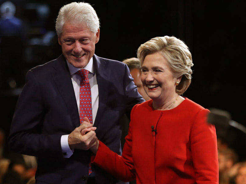 Hillari və Bill Klinton səs verdi