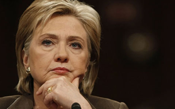 Klinton vaxtından əvvəl səsvermədə liderdir