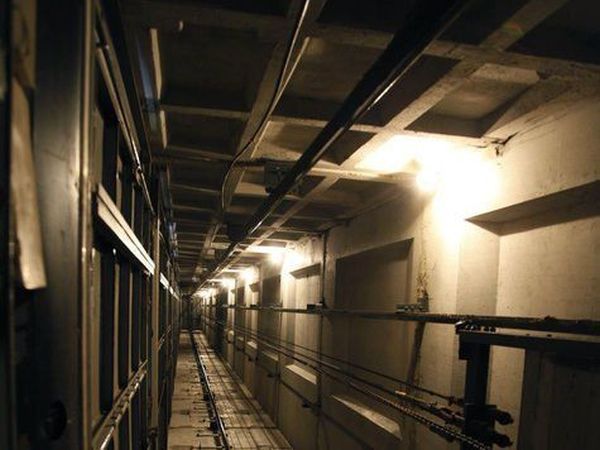 Bakıda fəhlə faciəvi şəkildə ölüb