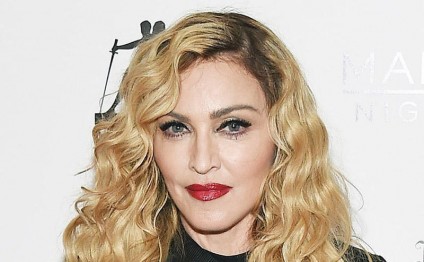 Tramp prezident seçildi, seks sözü verən Madonna isə susur - FOTO