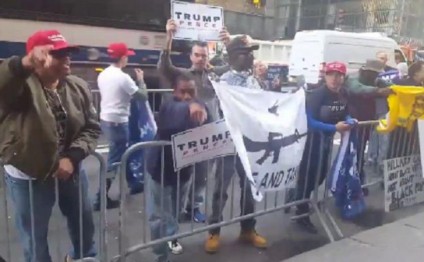 Tramp və Klintonun tərəfdarları dalaşdılar