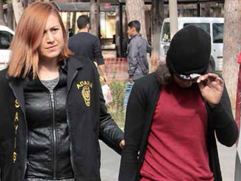 Əxlaqsızlıq edən bacılar elə adama intim münasibət təklif etdilər ki... - FOTO