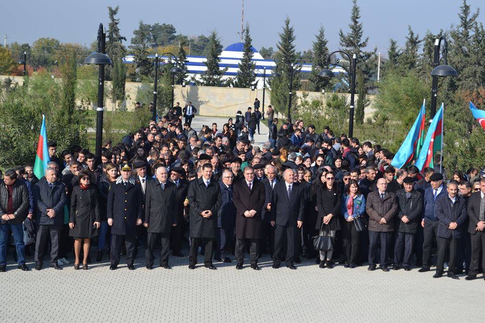 Mingəçevirdə Dövlət Bayrağı Günü qeyd edilib-FOTO