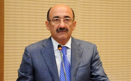 Erməni işğalını hər gün hiss edirik - Nazir