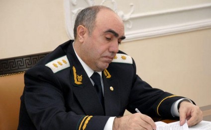 Zakir Qaralov prokuroru işdən qovdu - Qardaşına görə