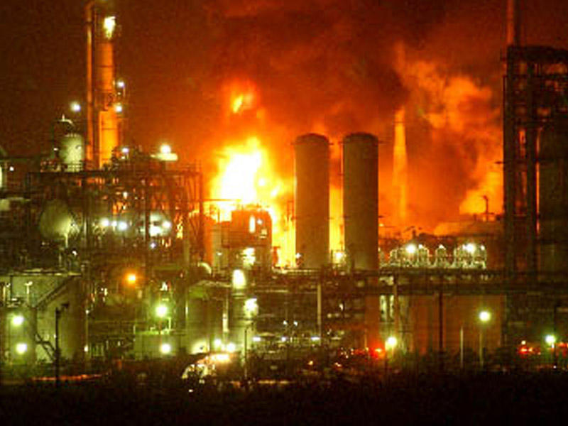 Türkiyədə şin zavodunda yanğın: yaralanan və zəhərlənənlər var