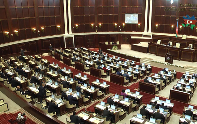 “Məmurlar hara baxır, onlara geniş meydan verilib” - Millət vəkili