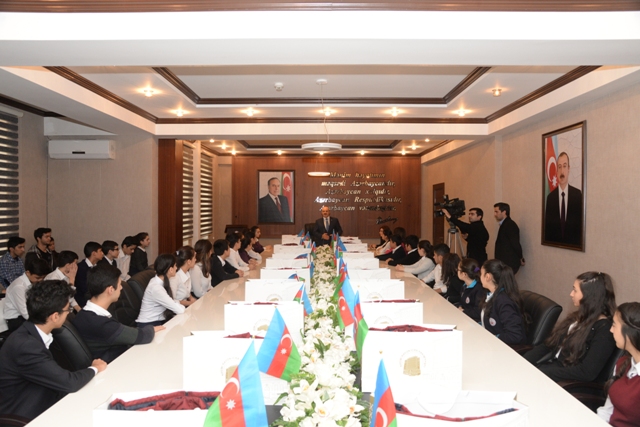 Nəsimi rayon məktəbliləri  növbəti dəfə  