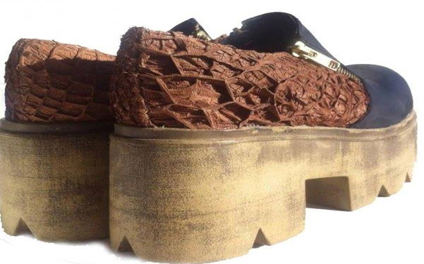 İnək mədəsindən ayaqqabı istehsal etdi — FOTOLAR