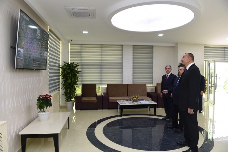 İlham Əliyev düyməni basdı - Foto+ Yenilənib