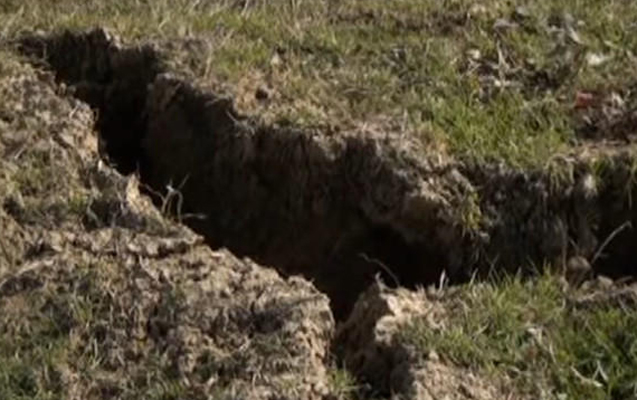 Qobustanda torpaq sürüşməsi olub - Fotolar