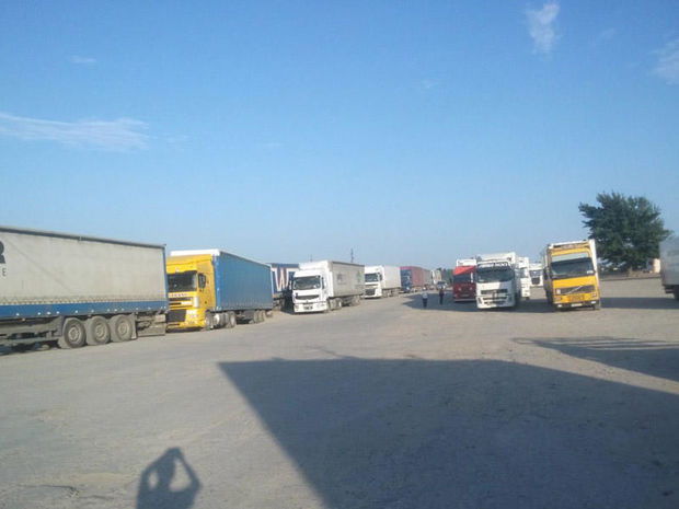 Azərbaycandan Rusiyaya 160 yük avtomobili buraxılıb