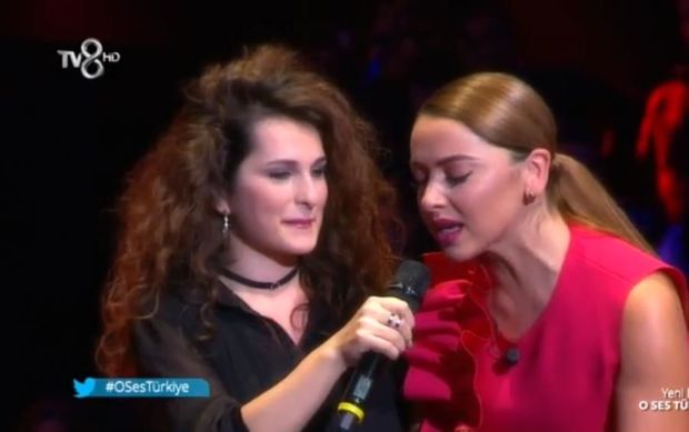 Azərbaycanlı qız “O səs Türkiyə”də – VİDEO