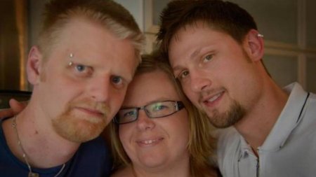 BİABIRÇILIQ! Ər və arvad eyni oğlana aşiq oldu