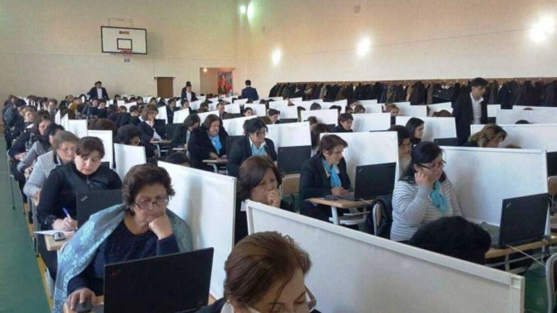 Sabah Bakıda müəllimlər imtahan verəcək