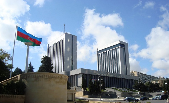 İnternetdə prezidenti təhqir edənlər cəzalanacaq