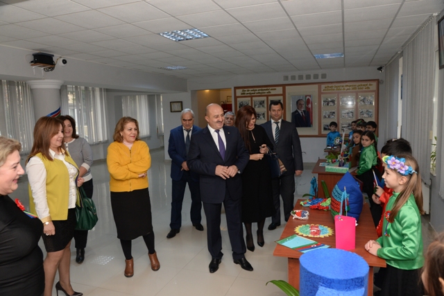 Nəsimi rayonu 111 saylı tam orta məktəbdə  “Ucal,Yaşa Azərbaycan ” mövzusunda tədbir keçirildi - FOTOLAR