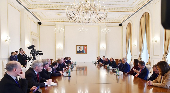 Prezident konqres iştirakçılarını qəbul edib - FOTO