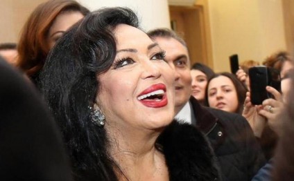 Türkan Şoray Bakıdadır - “Avrasiya Əfsanəsi” seçildi