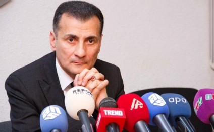 Mirşahin ölkəni niyə tərk edib? - FOTO