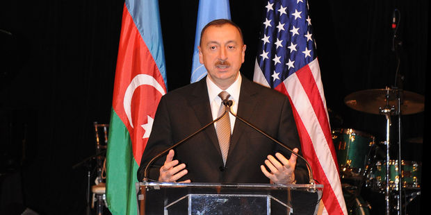 İlham Əliyev Donald Trampa zəng edib