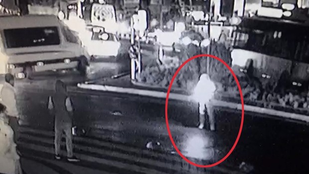 Şəhərin mərkəzində dəhşətli olay – VİDEO