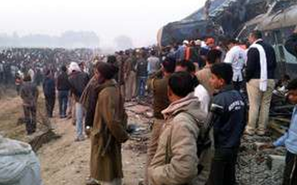 Hindistanda qatar qəzası nəticəsində ölənlərin sayı 116 nəfərə çatıb