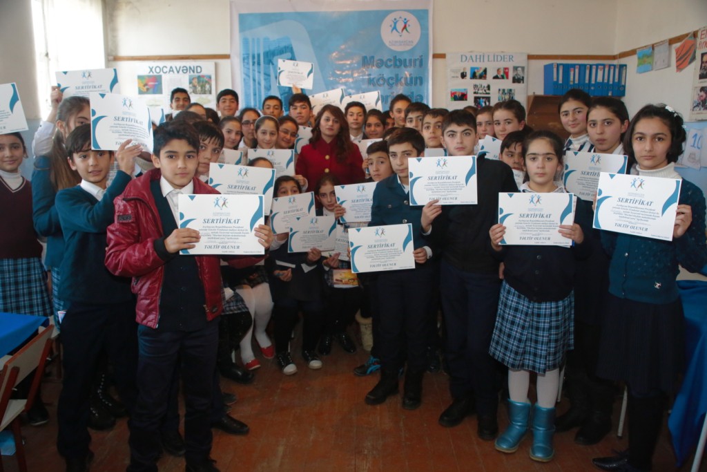 “Məcburi köçkün məktəblərində intellektual yarışlar” layihəsi sona çatıb