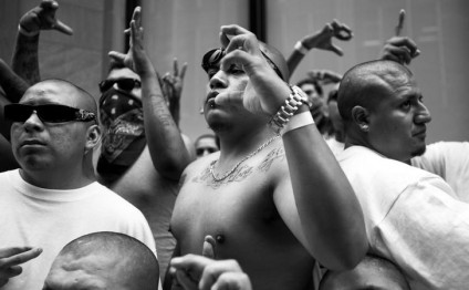 ŞOK: Mafiya 8 nəfərin başını kəsdi - FOTO