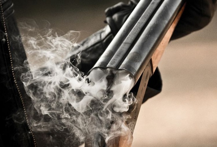 Bakı sakini özünü güllələyib