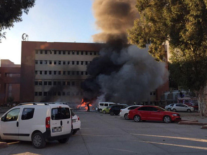 Son dəqiqə: Türkiyədə PARTLAYIŞ: 2 ölü, xeyli yaralı var - VİDEO-YENİLƏNİB