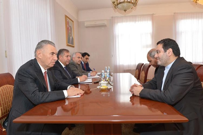 Əli Həsənov müsəlmanları birliyə çağırdı