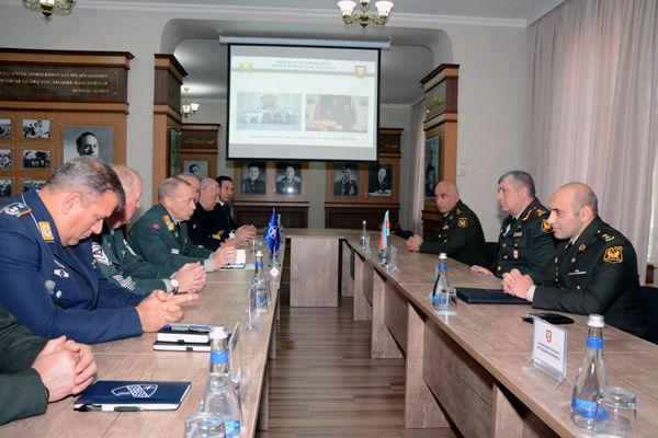 NATO ekspertləri Silahlı Qüvvələrin Hərbi Akademiyasında – FOTO