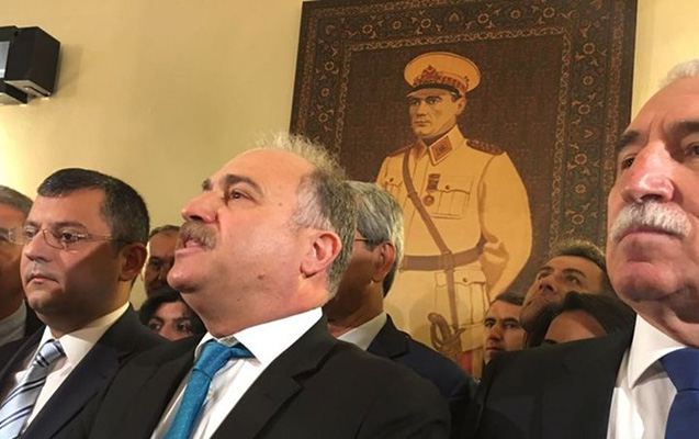 Heydər Əliyevin hədiyyəsi yerinə asıldı