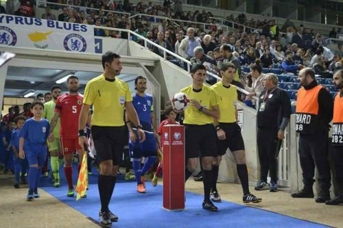 Əliyar Ağayevdən 7 sarı, 1 qırmızı vərəqə - Video