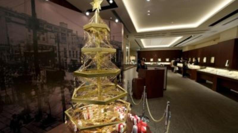 Qızıldan şam ağacı - 1.8 milyon dollara - FOTOLAR