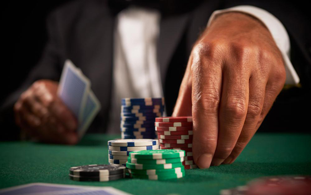 Çayxanada qumarxana aşkarlandı