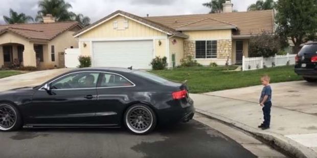 Uşağın dişini avtomobillə çıxardılar – VİDEO