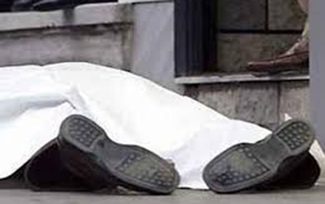 Bakı sakini parkda yıxılıb öldü