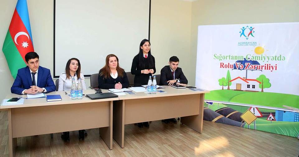 Binəqədi Gənclər Evində  “Sığortanın cəmiyyətdə rolu və zəruriliyi” mövzusunda təlim keçirilib