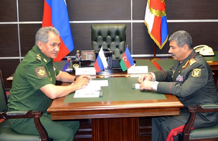 Zakir Həsənov Şoyqu ilə görüşə getdi