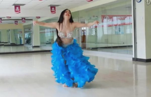 Çinli qızdan möhtəşəm oriental rəqs - İzlənmə rekordu qırdı - VİDEO