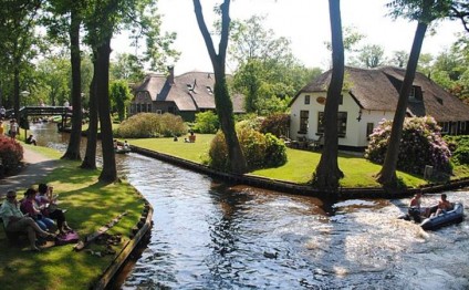 Bu kənddə nə yol var, nə də avtomobil - FOTOLAR