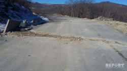 Xızıda SÜRÜŞMƏ: Altıağaca gedən yol çökdü - FOTOLAR