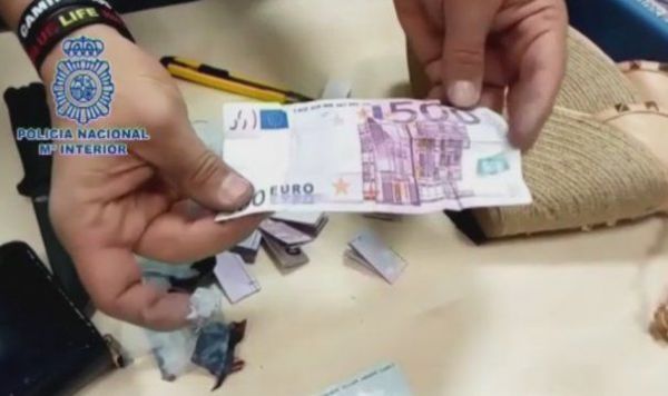 Pulları elə yerdə gizlətdi ki… - Çox təəccüblənəcəksiniz - VİDEO