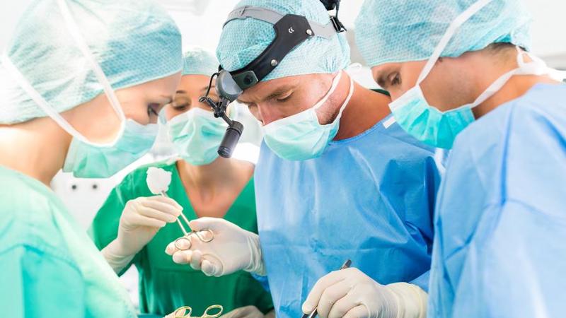 Əməliyyat zamanı ödündən nələr çıxdı - FOTO