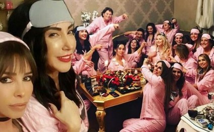 Ad günündə qonaqlar 