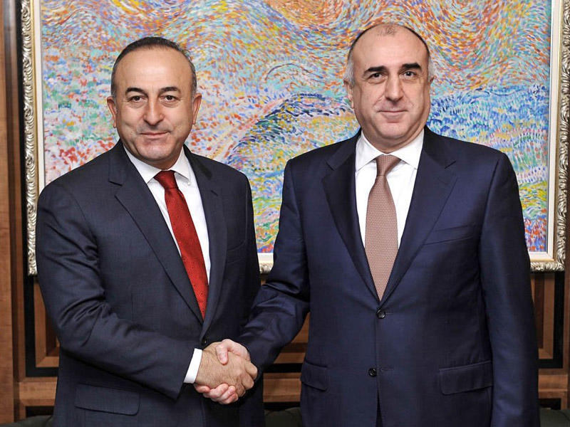 Elmar Məmmədyarovla Türkiyə XİN başçısı arasında görüş başlayıb