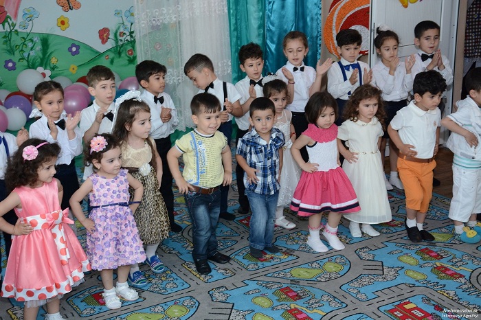 Prezident və xanımı körpələr evi-uşaq bağçasının açılışında iştirak ediblər