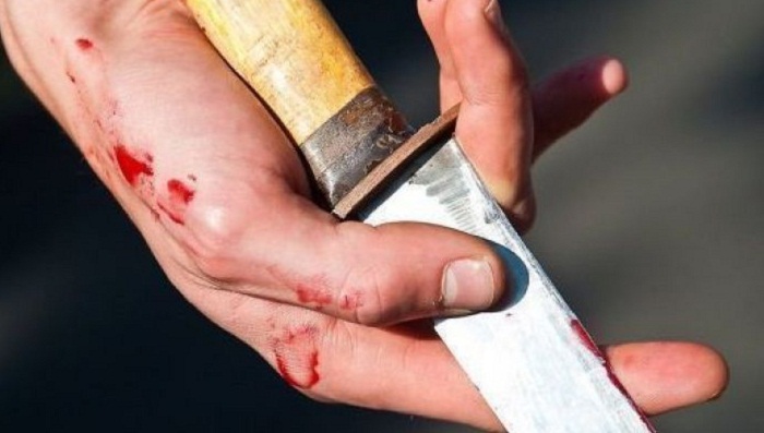 Bakıda telefon qovşağının rəisi bıçaqlandı